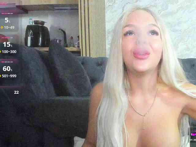 DaisyAbby03 webcam