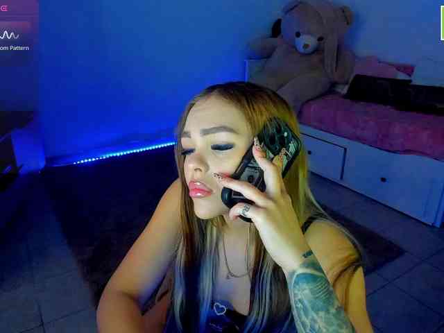 DaisyAbby03