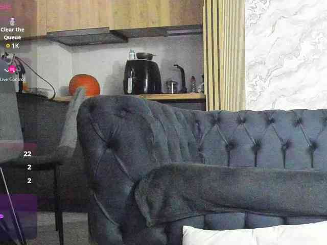 DaisyAbby03 webcam