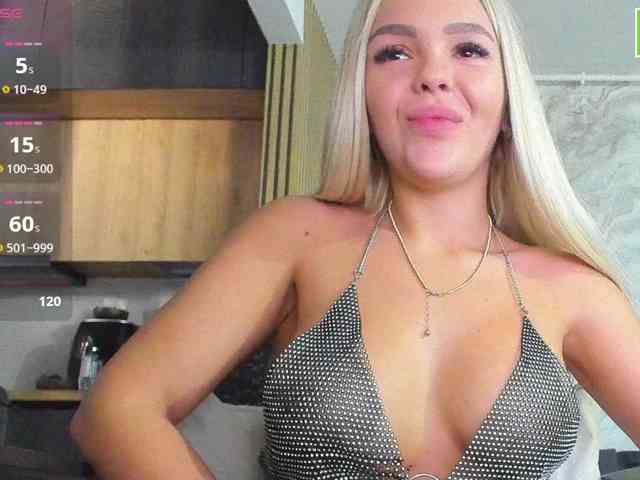 DaisyAbby03 webcam