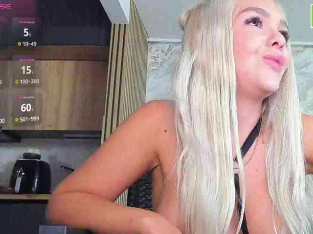 DaisyAbby03 webcam