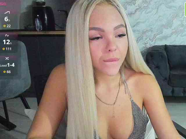 DaisyAbby03 webcam