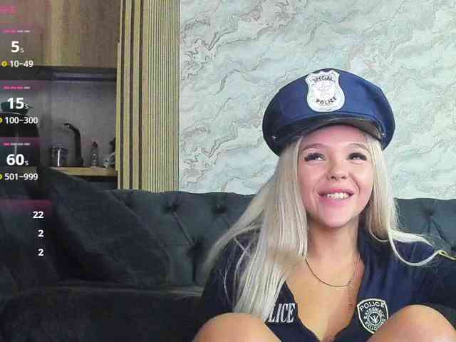 DaisyAbby03 webcam