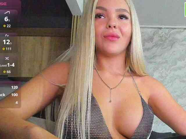 DaisyAbby03 Live Webcam on BongaCams