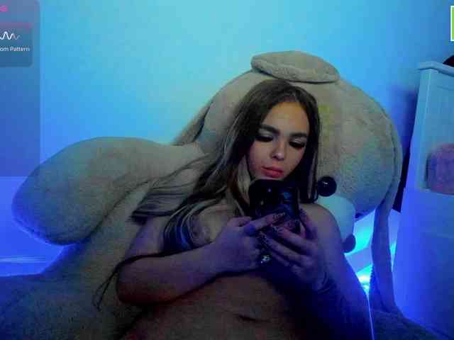 DaisyAbby03 webcam