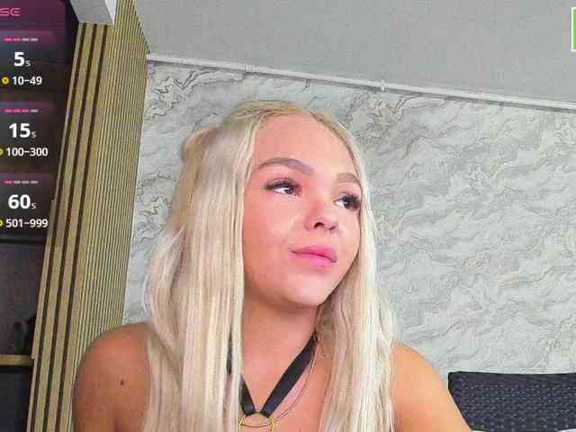 DaisyAbby03 webcam