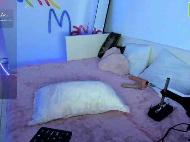 DaisyAbby03 webcam