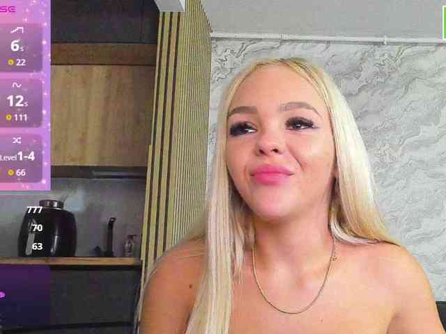 DaisyAbby03 webcam