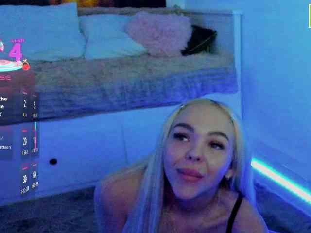 DaisyAbby03 webcam