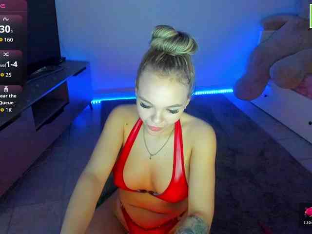 DaisyAbby03 webcam