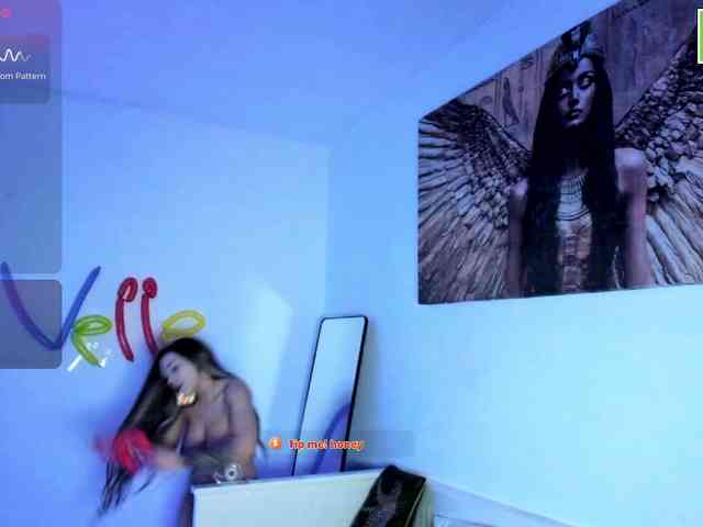 DaisyAbby03 webcam