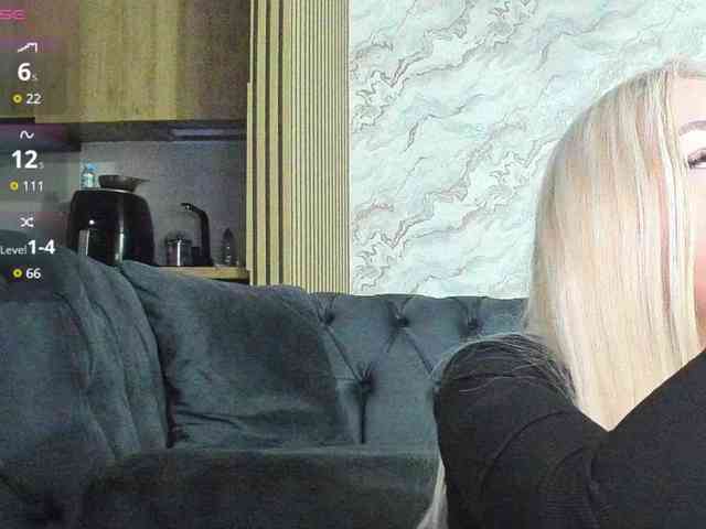 DaisyAbby03 webcam