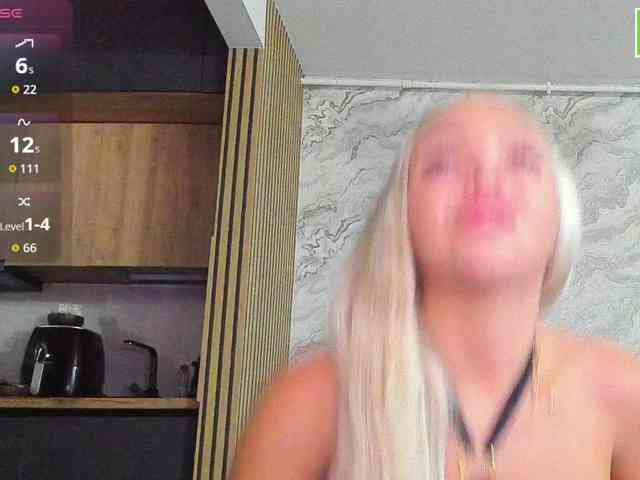 DaisyAbby03 webcam