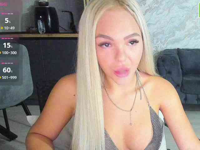 DaisyAbby03 webcam