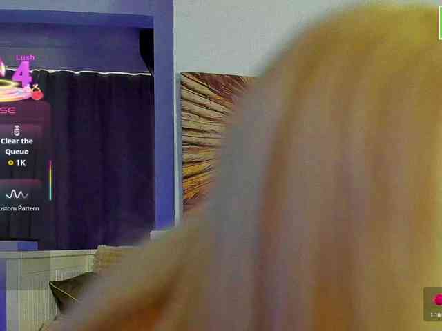 DaisyAbby03 webcam