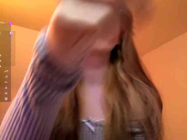 CandyJoly webcam