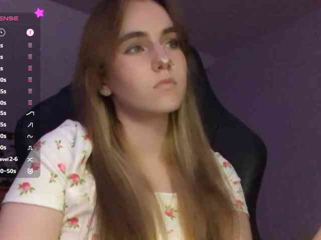 CandyJoly webcam