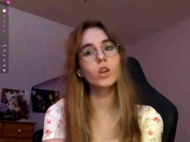 CandyJoly webcam