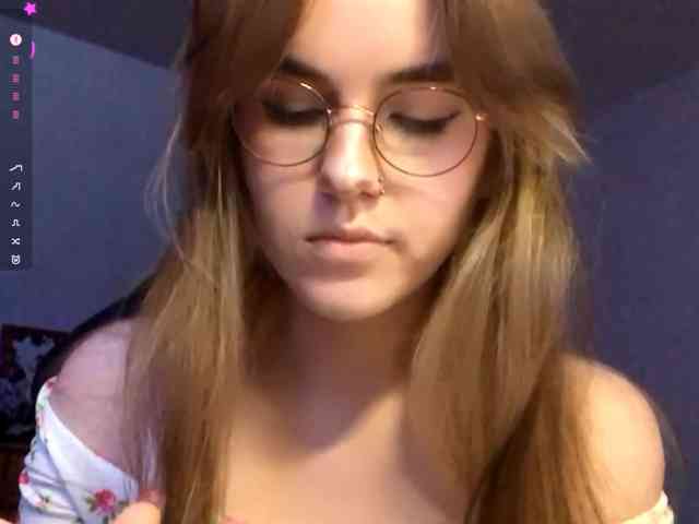 CandyJoly webcam