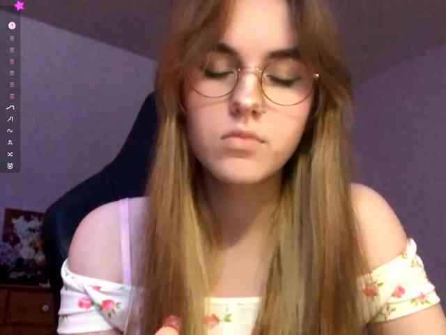 CandyJoly webcam