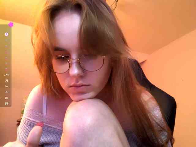 CandyJoly webcam