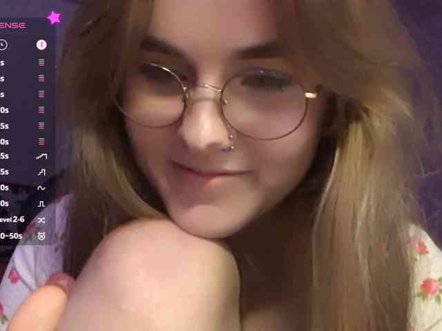 CandyJoly webcam