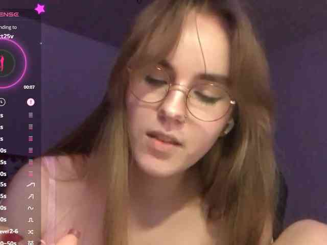 CandyJoly webcam