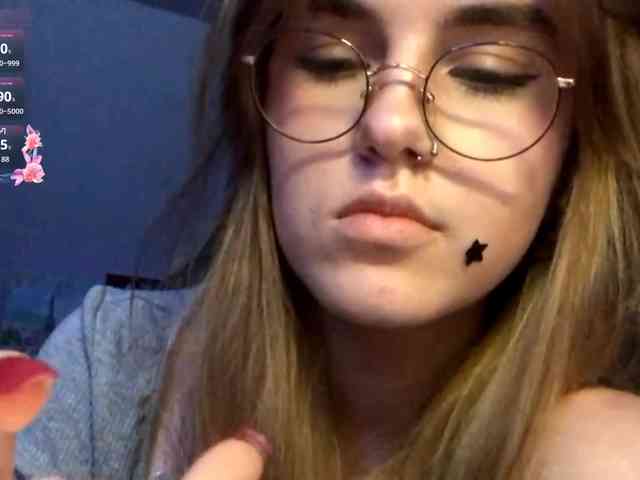 CandyJoly webcam