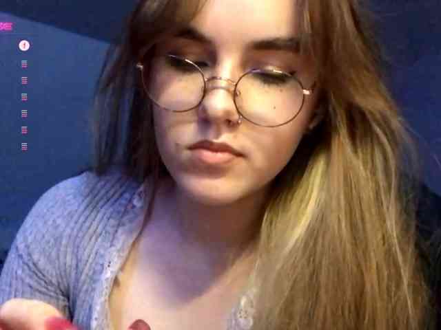 CandyJoly webcam