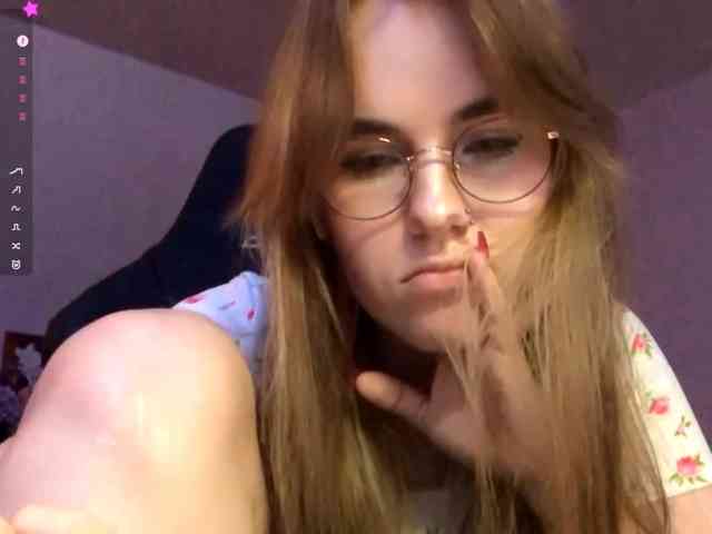 CandyJoly webcam
