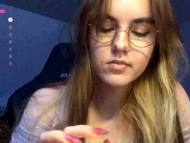 CandyJoly webcam