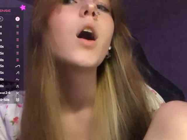 CandyJoly webcam
