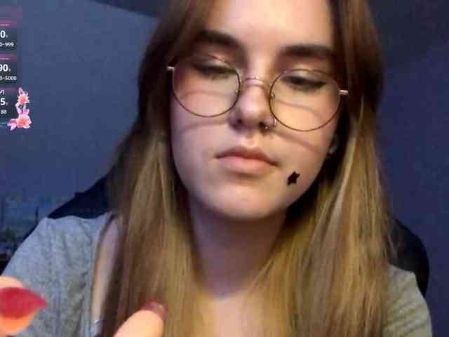 CandyJoly webcam