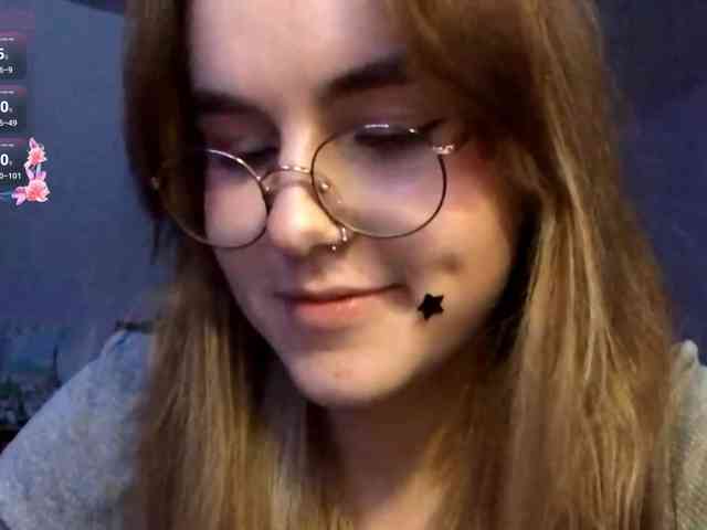 CandyJoly webcam