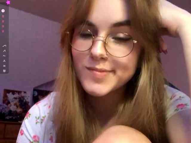 CandyJoly webcam