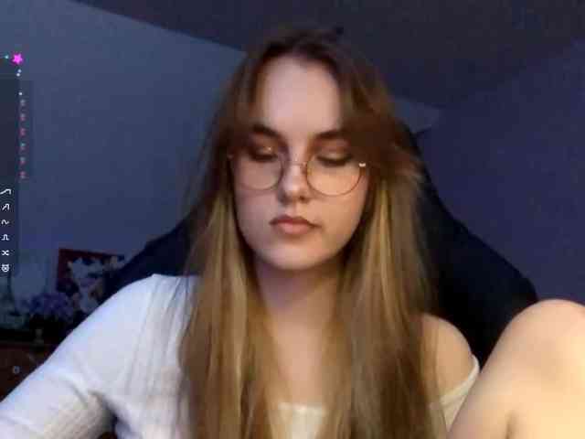 CandyJoly webcam