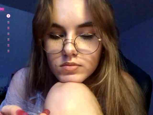 CandyJoly webcam