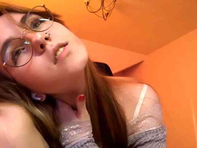 CandyJoly webcam