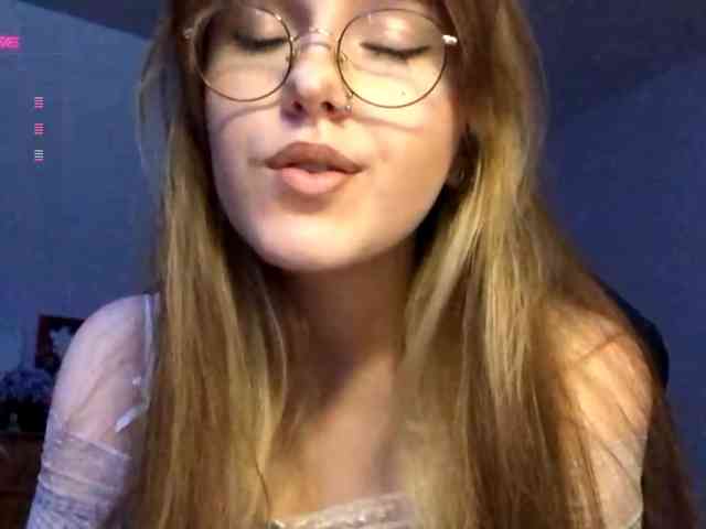CandyJoly webcam