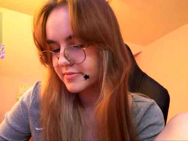 CandyJoly webcam