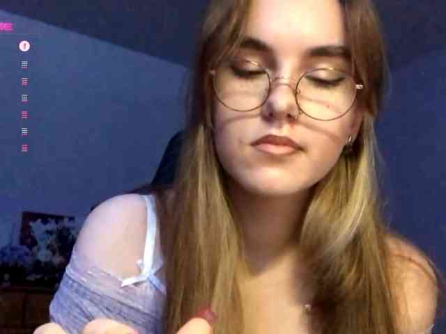 CandyJoly webcam