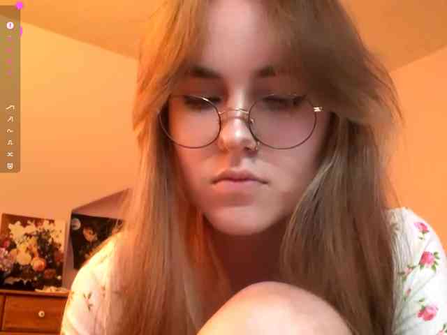 CandyJoly webcam