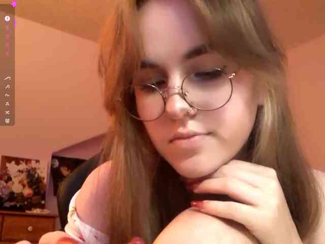 CandyJoly webcam