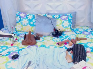 adissonpetite Porn Show