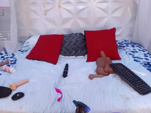 adissonpetite's BongaCams show and profile