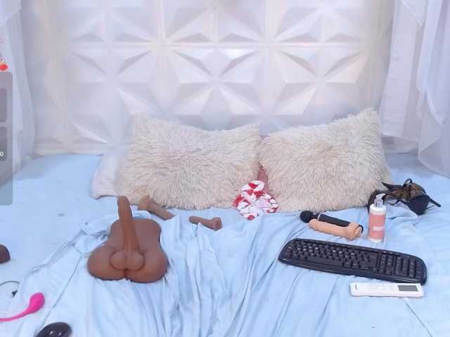 adissonpetite preview