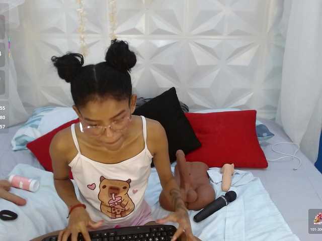 adissonpetite's BongaCams show and profile