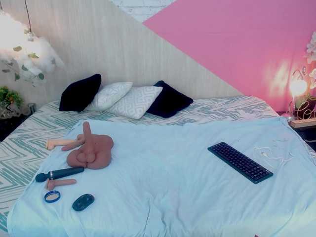 adissonpetite – webcam model profile photo