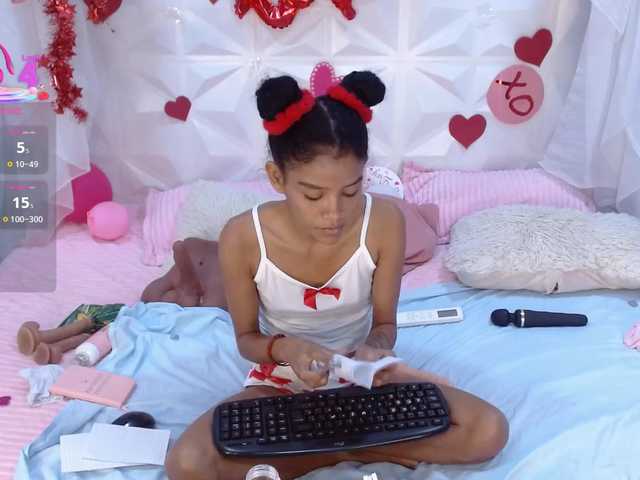 adissonpetite's BongaCams show and profile