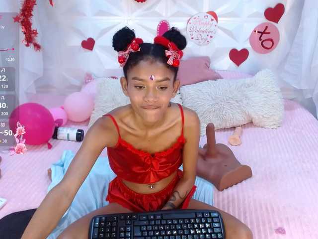 adissonpetite's BongaCams show and profile